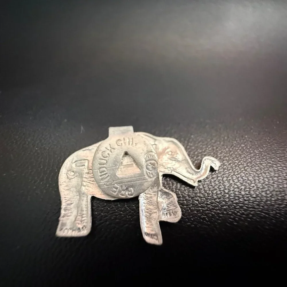 Vintage 1930's GOP Elephant Presidential Foldback Aluminum Pin Collectible